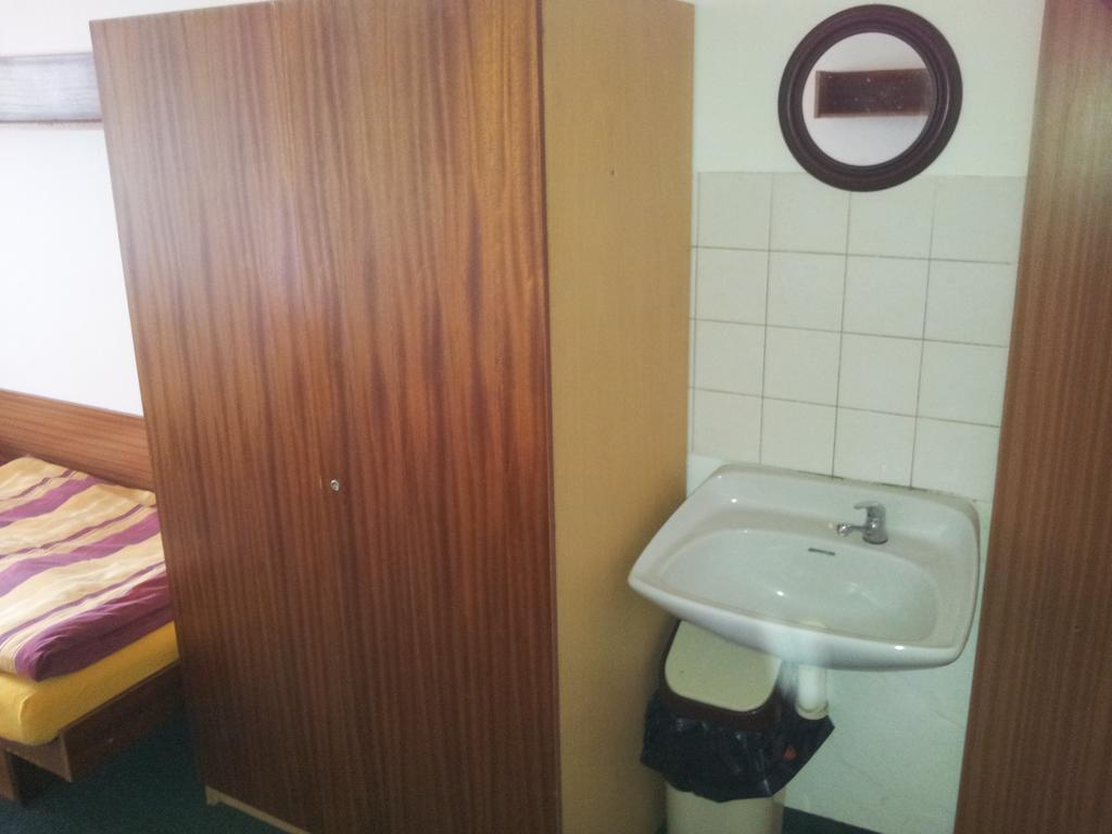 Penzion Tenis Poděbrady Cameră foto
